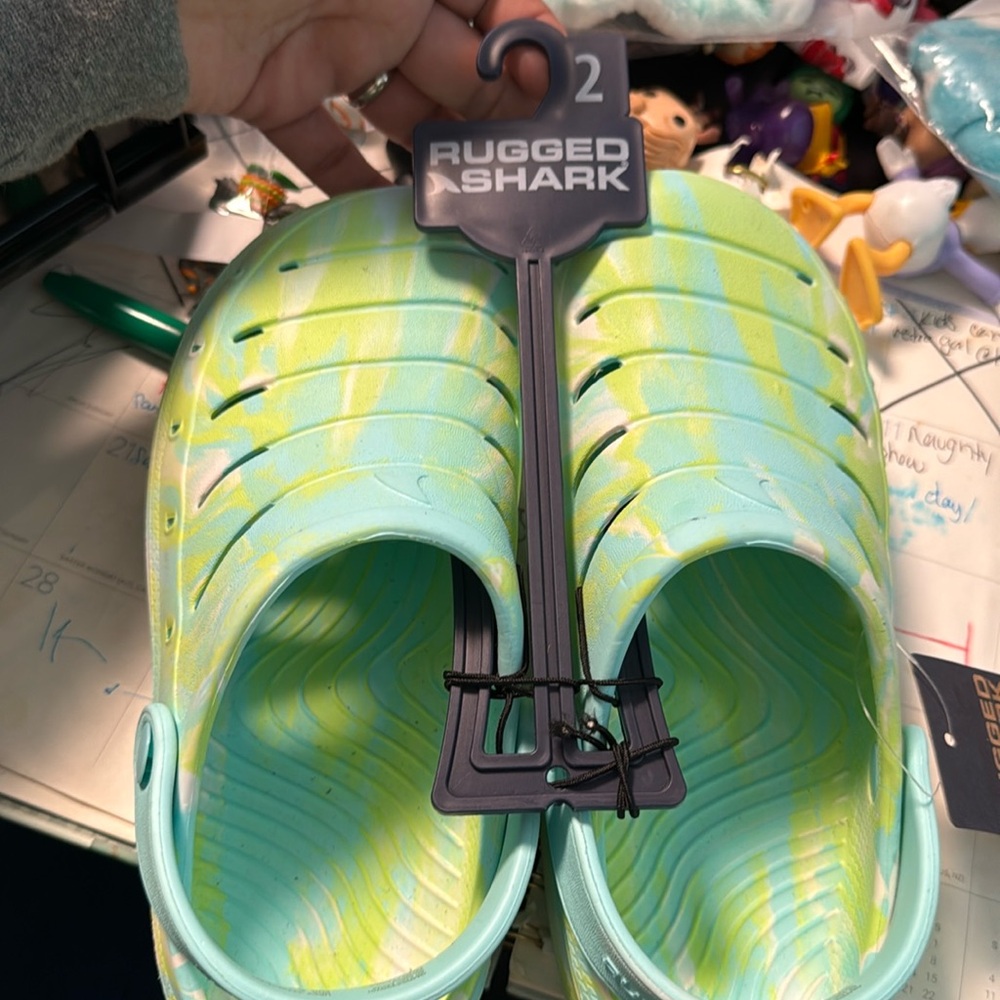 Rugged Shark Kids' Green Teal Tie-Dye Sandals - Size 2